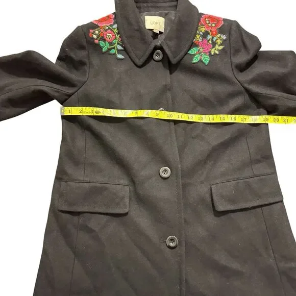 NWT LOFT Black Floral Flowers Embroidered Lined Wool Blend Size Medium Coat - Picture 4 of 7